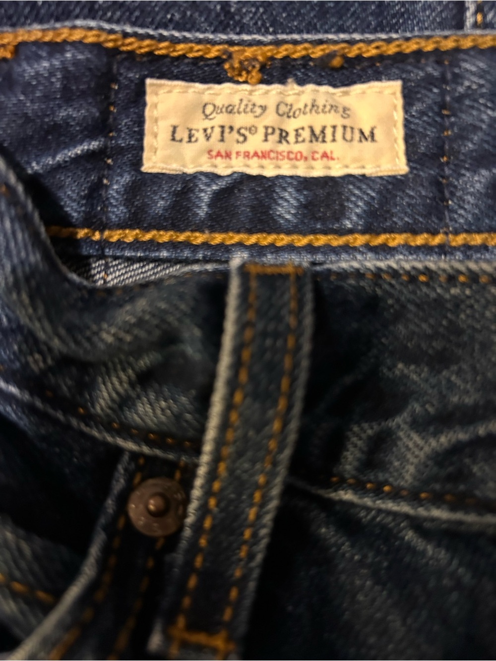 Levi's Women's Straight Leg Dad Jeans in Dark Blue Denim - Picture 7 of 7
